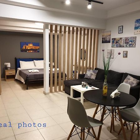 Blue - Comfy Center Rodos Apartment Asgourou Exterior foto